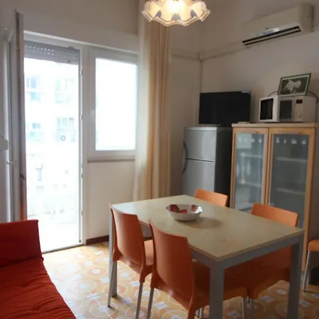 Cozy Flat In The Heart Of Lignano Apartment