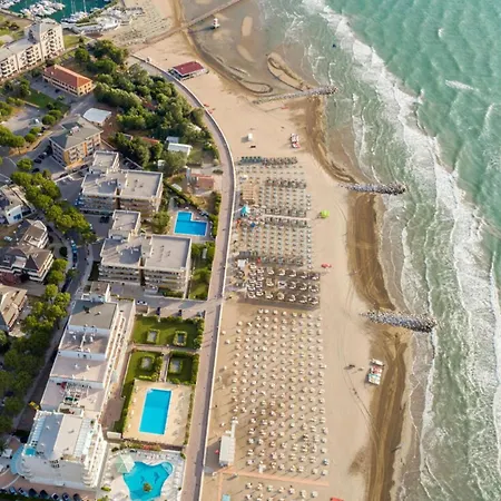 Cozy Flat In The Heart Of Lignano Апартаменты *